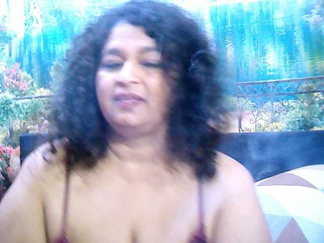 Live sex webcam photo for indianstar75 #278057139