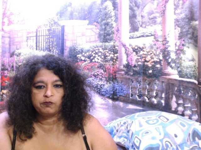 Live sex webcam photo for indianstar75 #290777925