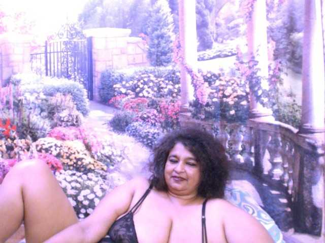 Live sex webcam photo for indianstar75 #290888477