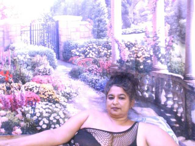 Live sex webcam photo for indianstar75 #290984050