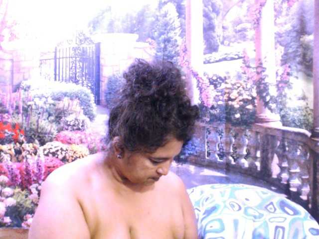 Live sex webcam photo for indianstar75 #291061326