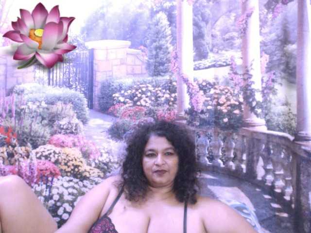 Live sex webcam photo for indianstar75 #291142861