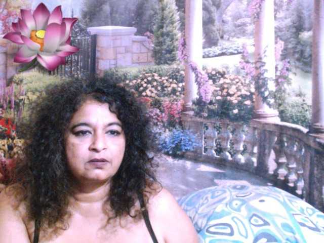 Live sex webcam photo for indianstar75 #291144350