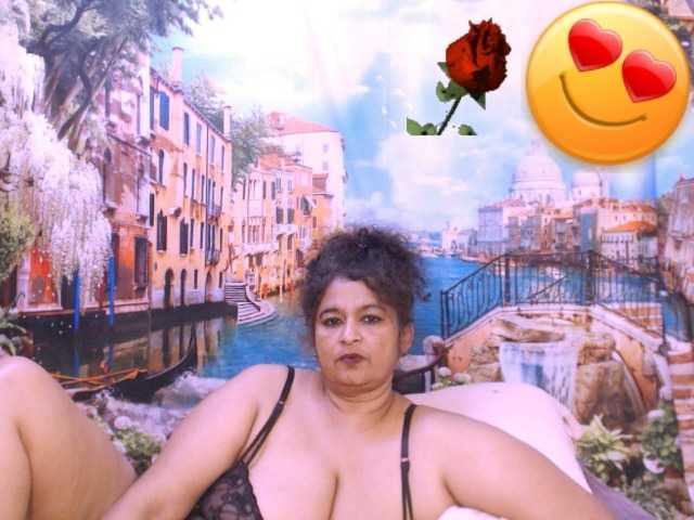 Live sex webcam photo for indianstar75 #291254605