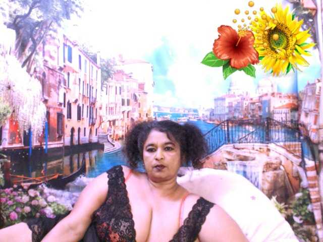 Live sex webcam photo for indianstar75 #291280162