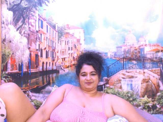 Live sex webcam photo for indianstar75 #291524473