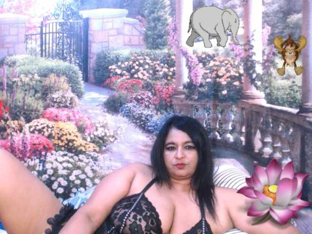 Live sex webcam photo for indianstar75 #291548519