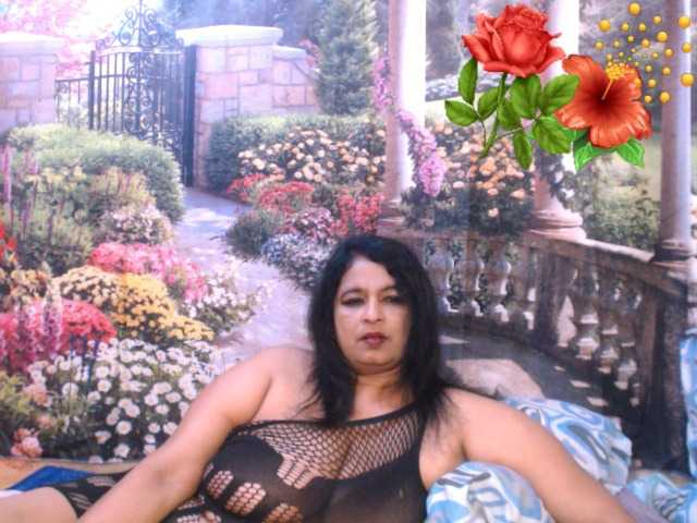Live sex webcam photo for indianstar75 #291563424