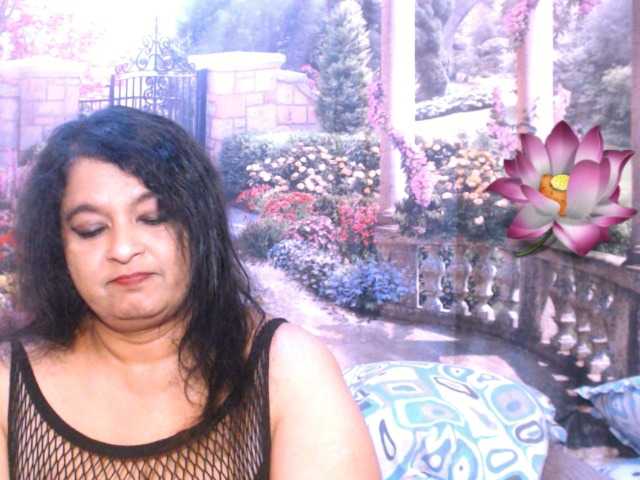 Live sex webcam photo for indianstar75 #291603641