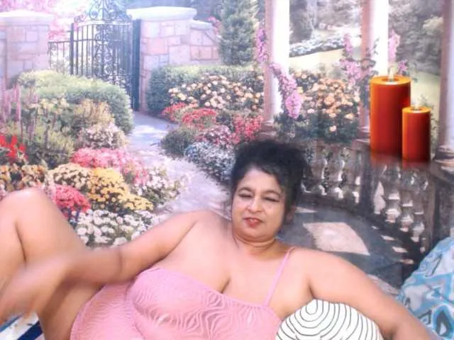 Live sex webcam photo for indianstar75 #291631717