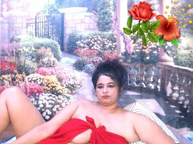 Live sex webcam photo for indianstar75 #291643330