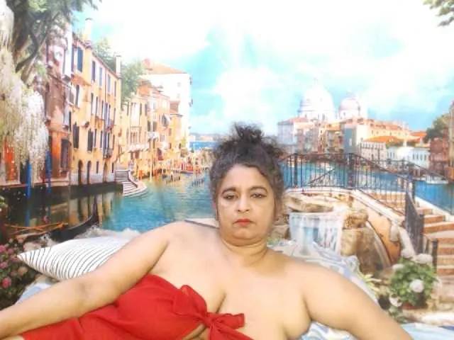 Live sex webcam photo for indianstar75 #292075571