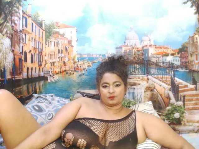 Live sex webcam photo for indianstar75 #292121008