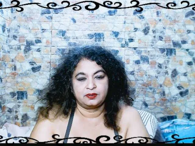 Live sex webcam photo for indianstar75 #292269861