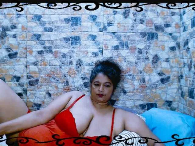 Live sex webcam photo for indianstar75 #292337794