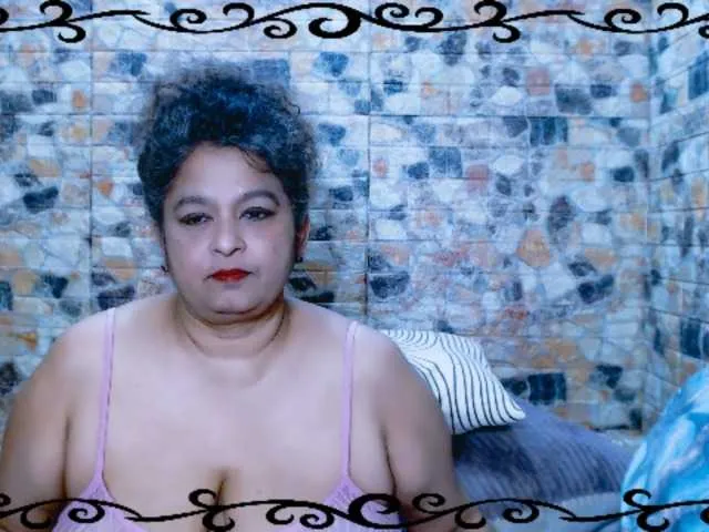 Live sex webcam photo for indianstar75 #292383904