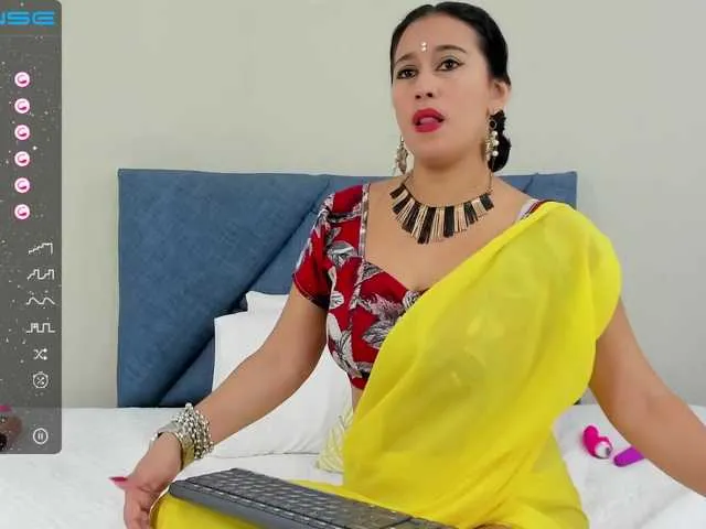 Live sex webcam photo for indira-69 #274125471