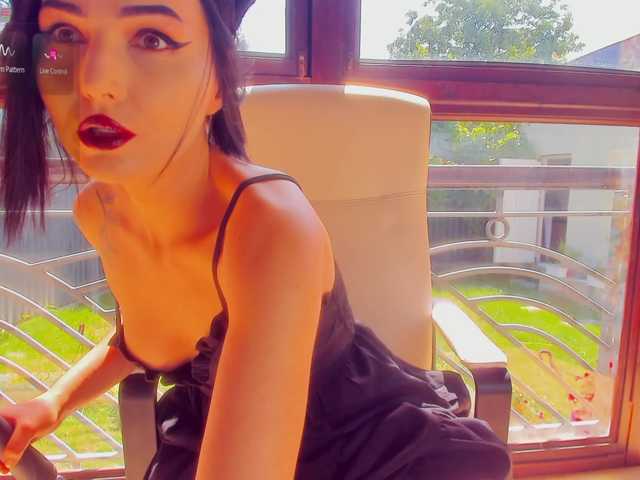 Live sex webcam photo for ingridblondy94 #291569950