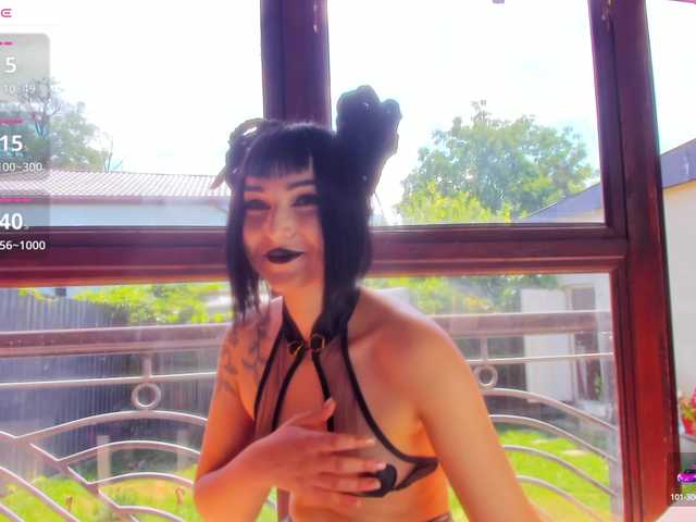 Live sex webcam photo for ingridblondy94 #291576936