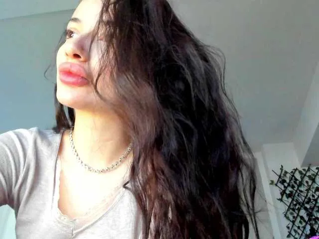 Live sex webcam photo for ireneVON #290682310