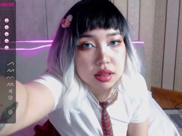 Live sex webcam photo for iridescentray #275461762