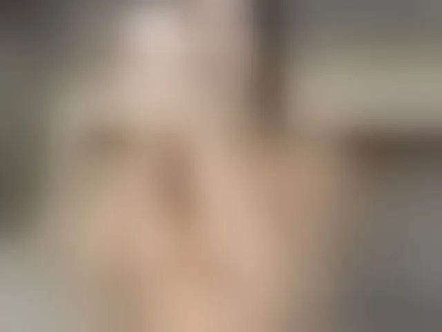 Live sex webcam photo for irisreid #293342607