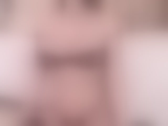 Live sex webcam photo for irisreid #294089174
