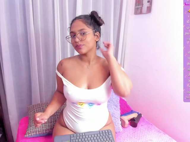 Live sex webcam photo for iriss-25 #275523945