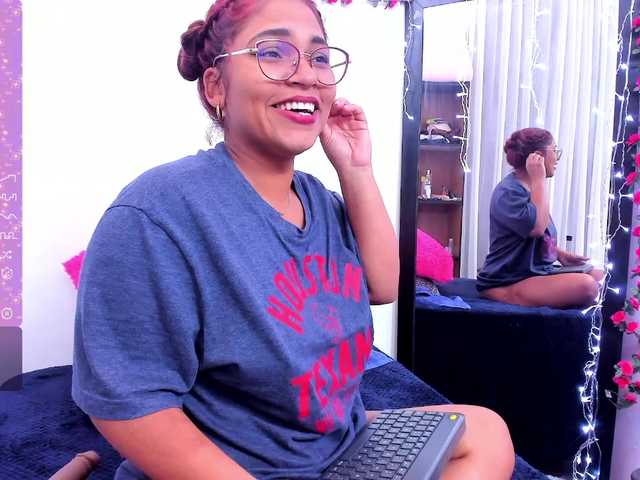 Live sex webcam photo for iriss-25 #276178433