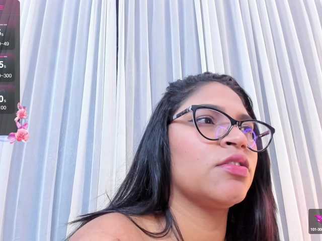 Live sex webcam photo for iriss-25 #278179539