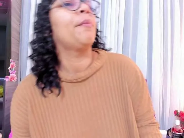 Live sex webcam photo for iriss-25 #278214672