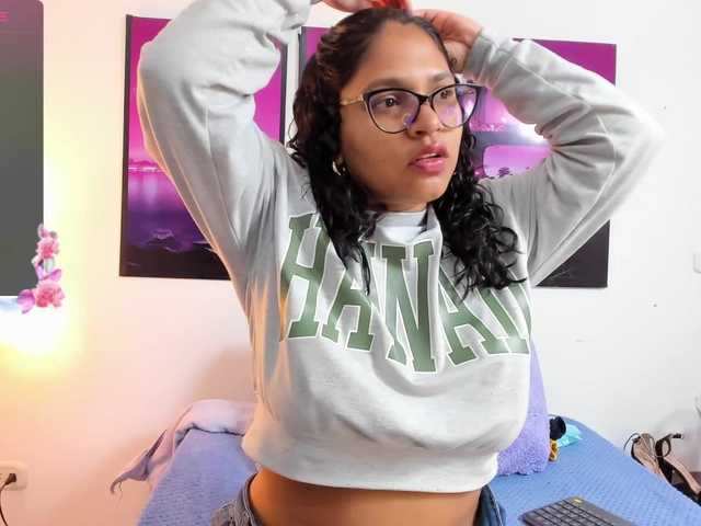 Live sex webcam photo for iriss-25 #279714042