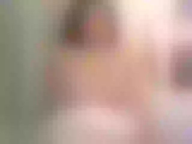 Live sex webcam photo for iriss-25 #290637154