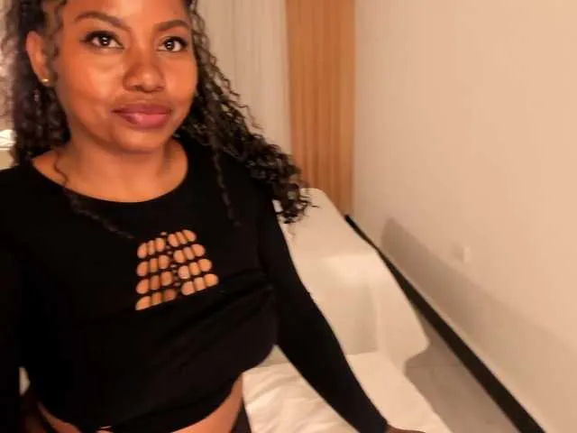 Live sex webcam photo for irissmoon777 #292292769