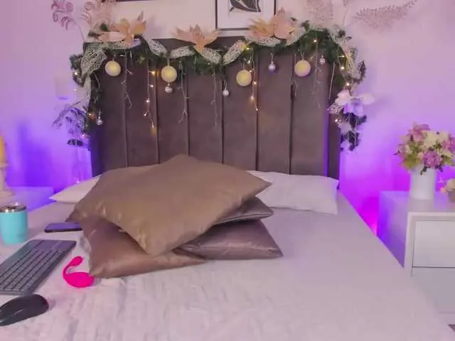 Live sex webcam photo for isa-bunny1 #276926985