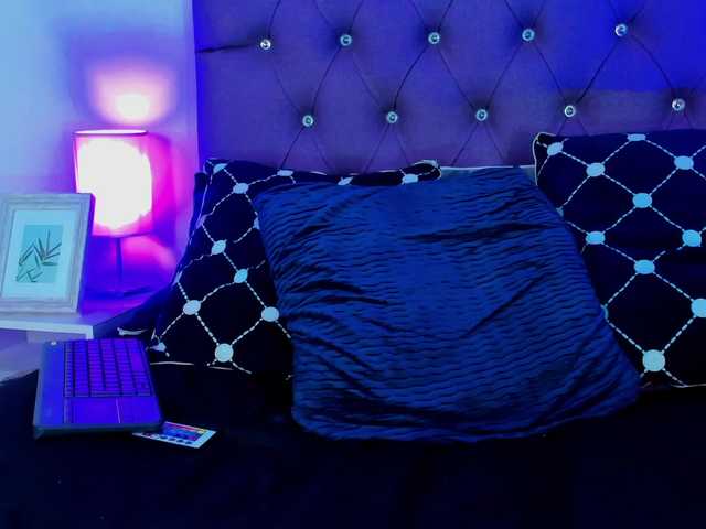 Live sex webcam photo for isa-molly #275944877