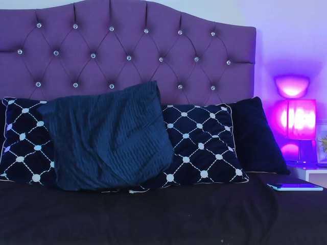 Live sex webcam photo for isa-molly #275954310