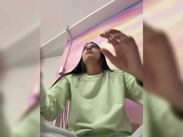 Live sex webcam photo for isa-queen #290346643