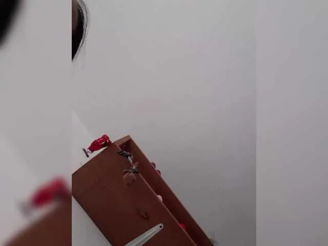 Live sex webcam photo for isa-queen #292002691