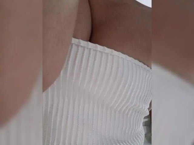 Live sex webcam photo for isa-queen #292004564