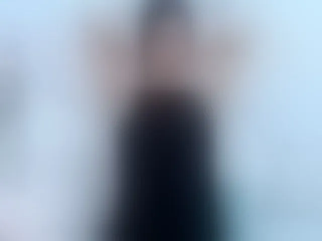 Live sex webcam photo for isa-queen #292555375