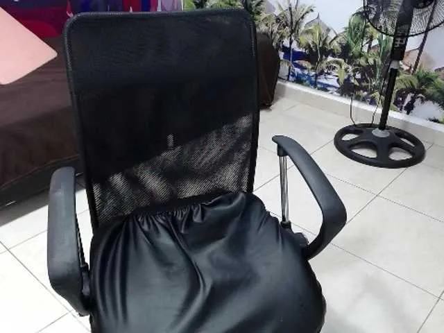 Live sex webcam photo for isabelasex4 #271969340