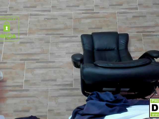 Live sex webcam photo for isabelasweet #272849377