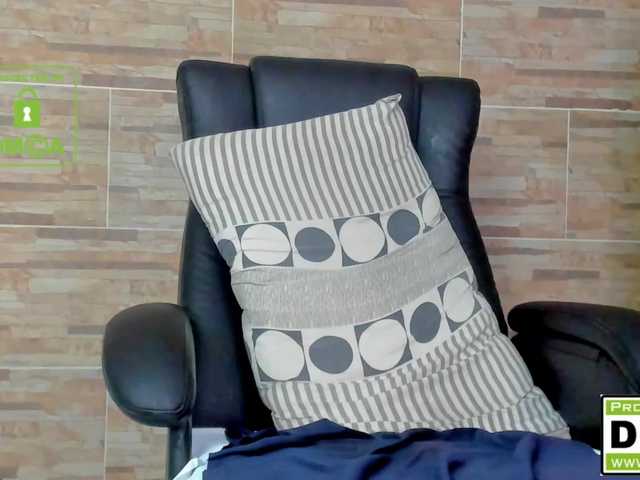 Live sex webcam photo for isabelasweet #272858544