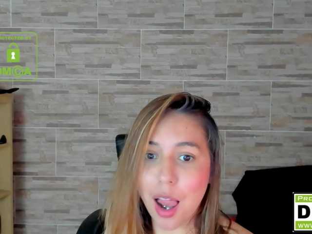 Live sex webcam photo for isabelasweet #273401614