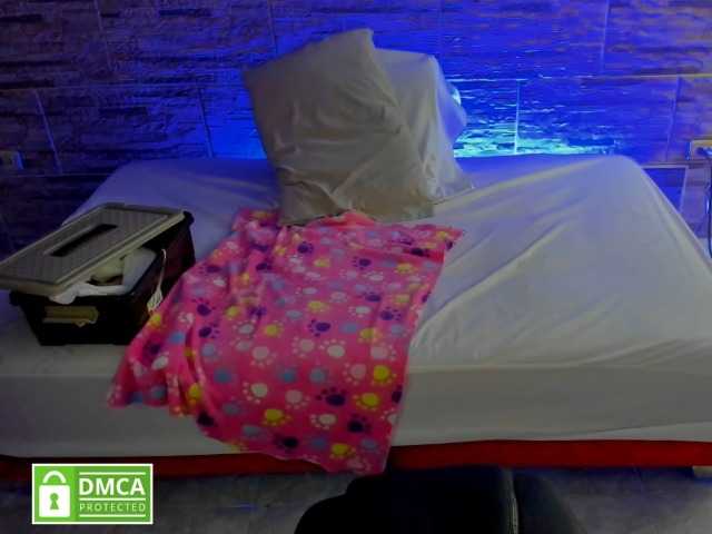 Live sex webcam photo for isabelasweet #276215821