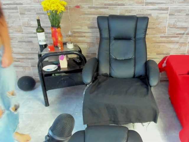 Live sex webcam photo for isabelasweet #276616268