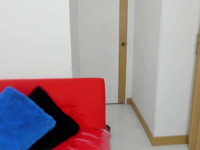 Live sex webcam photo for isabelasweet #277265700