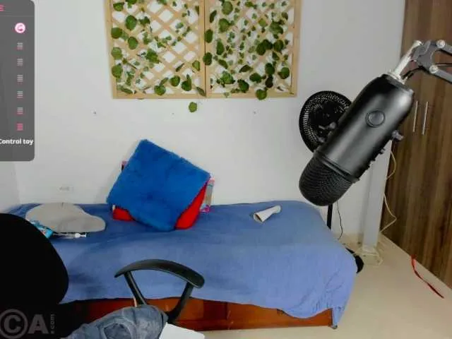 Live sex webcam photo for isabelasweet #291977005