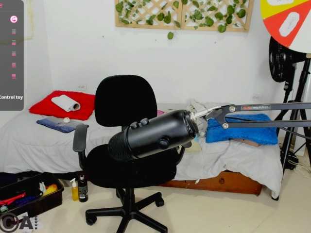 Live sex webcam photo for isabelasweet #292172441